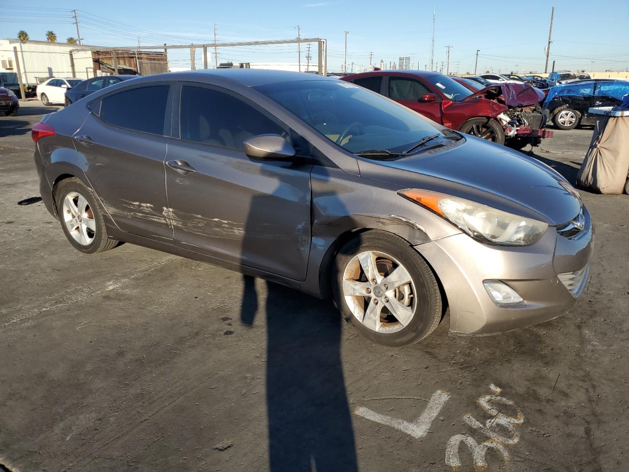 Photo 3 VIN: 5NPDH4AE1DH438840 - HYUNDAI ELANTRA 