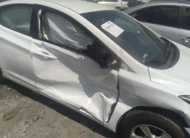 Photo 5 VIN: 5NPDH4AE1EH456398 - HYUNDAI ELANTRA 