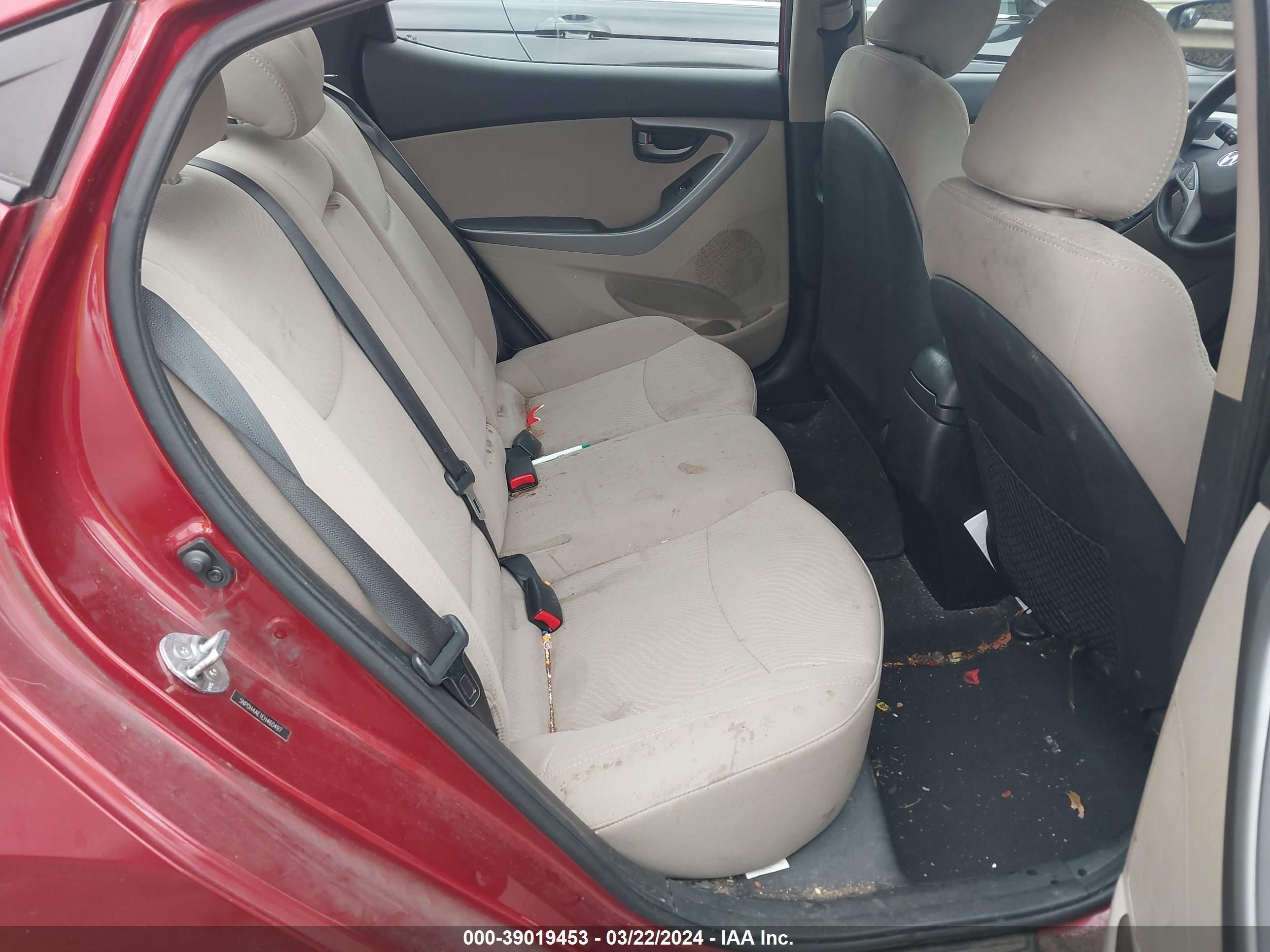 Photo 7 VIN: 5NPDH4AE1EH460497 - HYUNDAI ELANTRA 