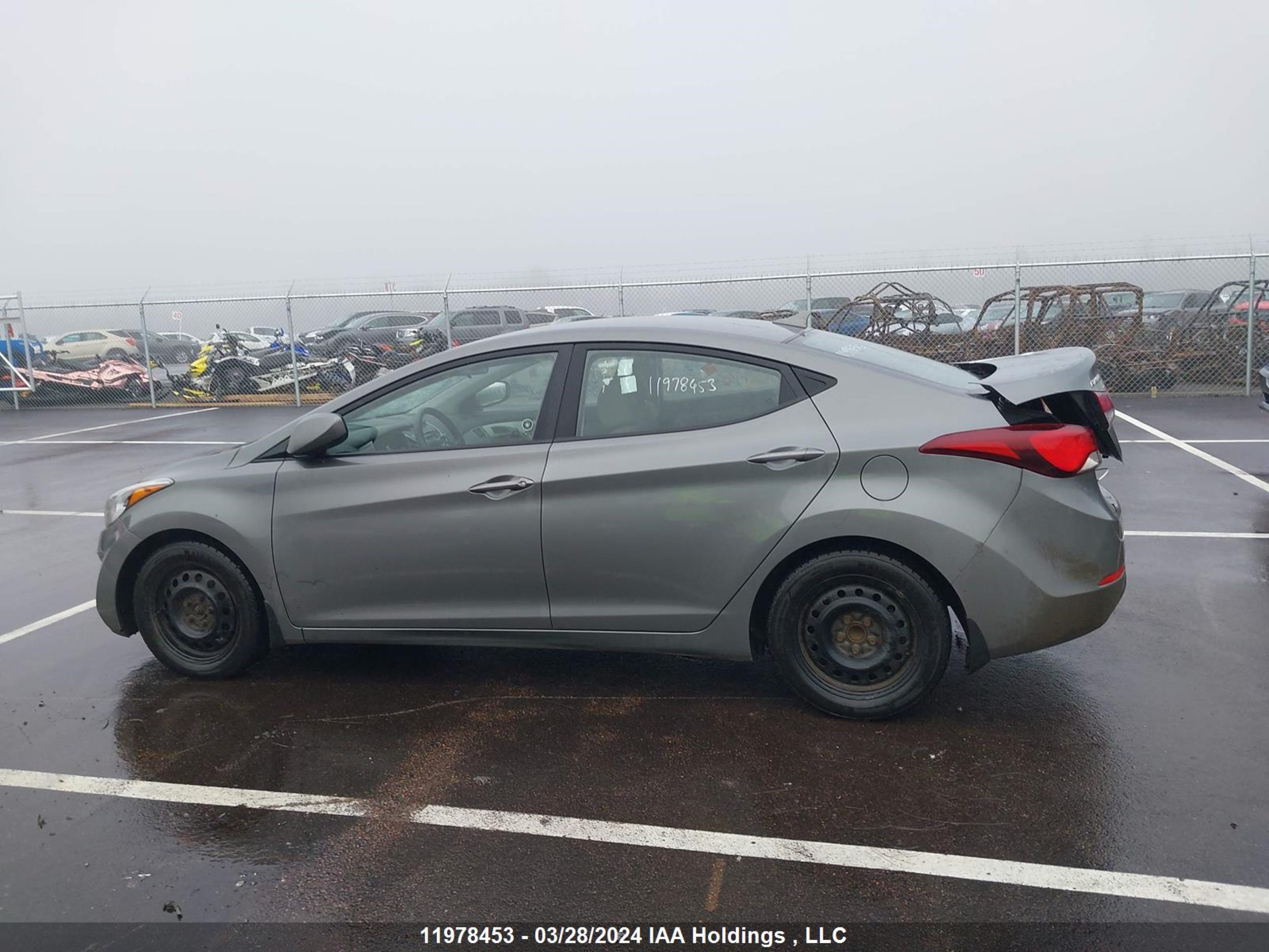 Photo 13 VIN: 5NPDH4AE1EH483486 - HYUNDAI ELANTRA 