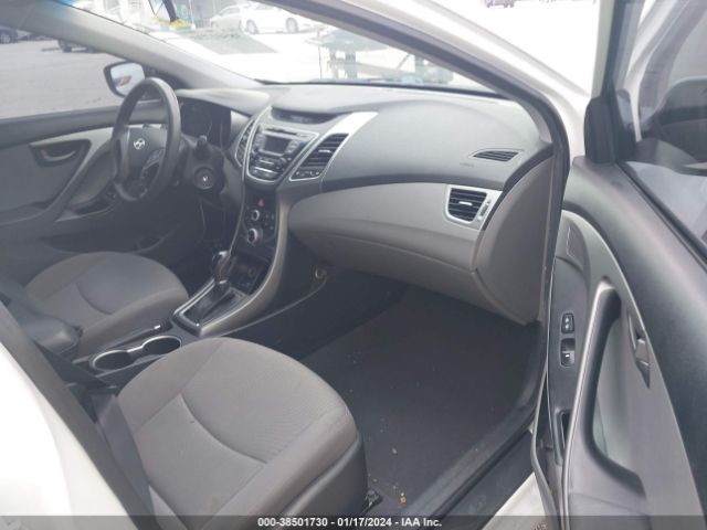 Photo 4 VIN: 5NPDH4AE1EH507561 - HYUNDAI ELANTRA 