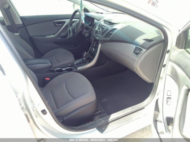 Photo 4 VIN: 5NPDH4AE1FH549228 - HYUNDAI ELANTRA 