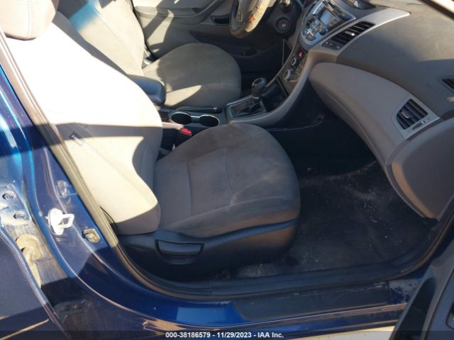 Photo 4 VIN: 5NPDH4AE1FH560522 - HYUNDAI ELANTRA 