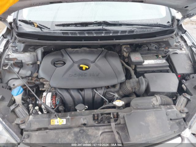 Photo 9 VIN: 5NPDH4AE1FH564098 - HYUNDAI ELANTRA 