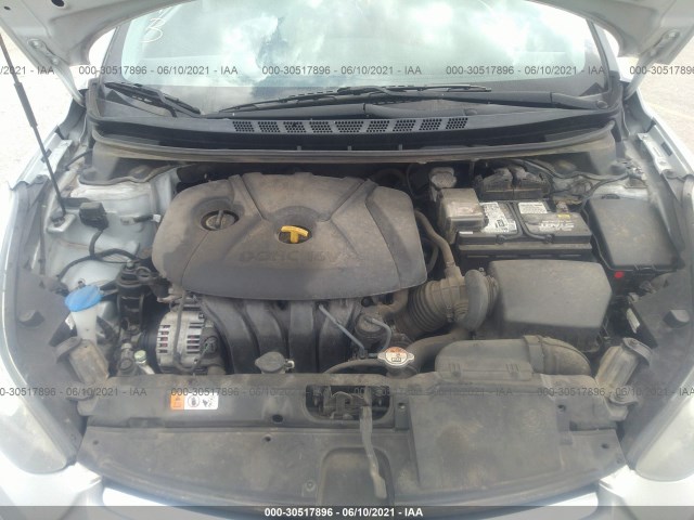 Photo 9 VIN: 5NPDH4AE1FH564943 - HYUNDAI ELANTRA 