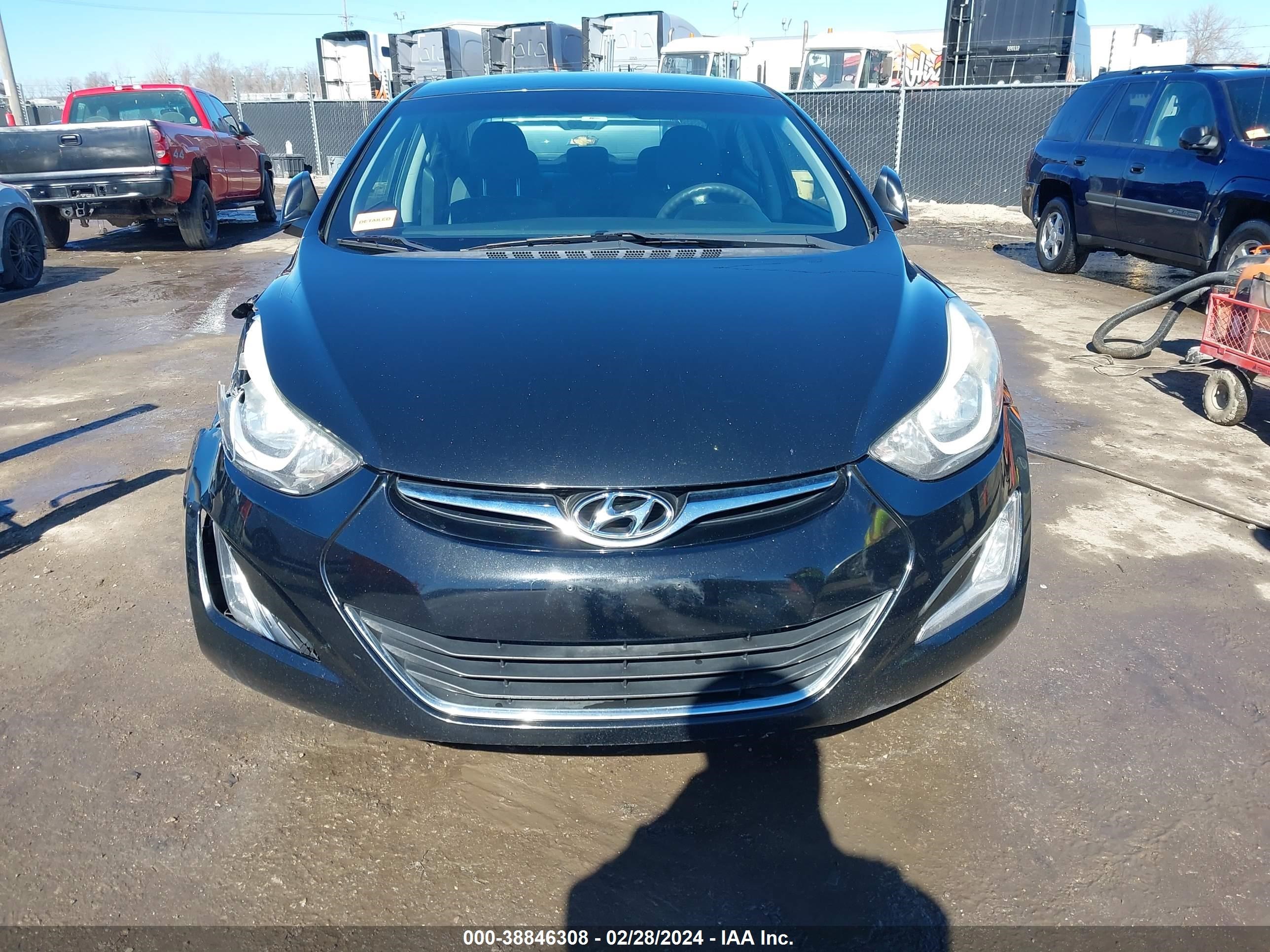 Photo 11 VIN: 5NPDH4AE1FH571259 - HYUNDAI ELANTRA 