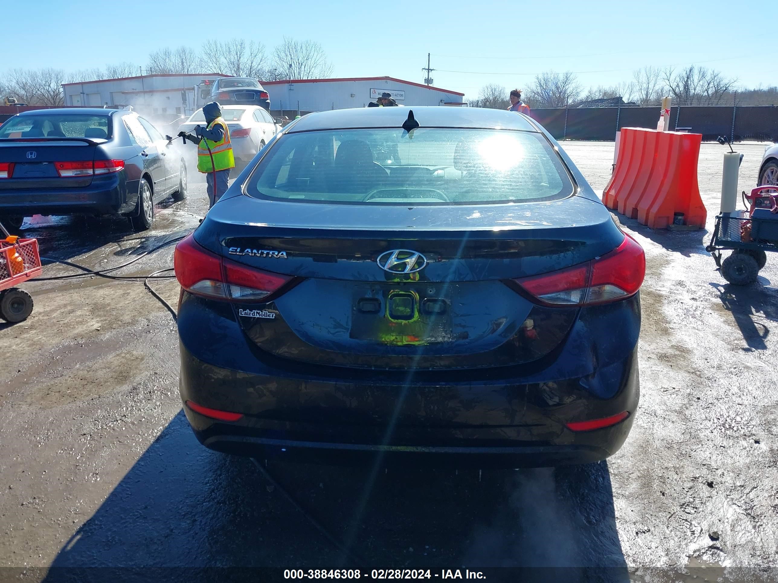 Photo 15 VIN: 5NPDH4AE1FH571259 - HYUNDAI ELANTRA 