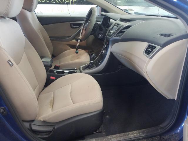 Photo 4 VIN: 5NPDH4AE1FH585825 - HYUNDAI ELANTRA SE 