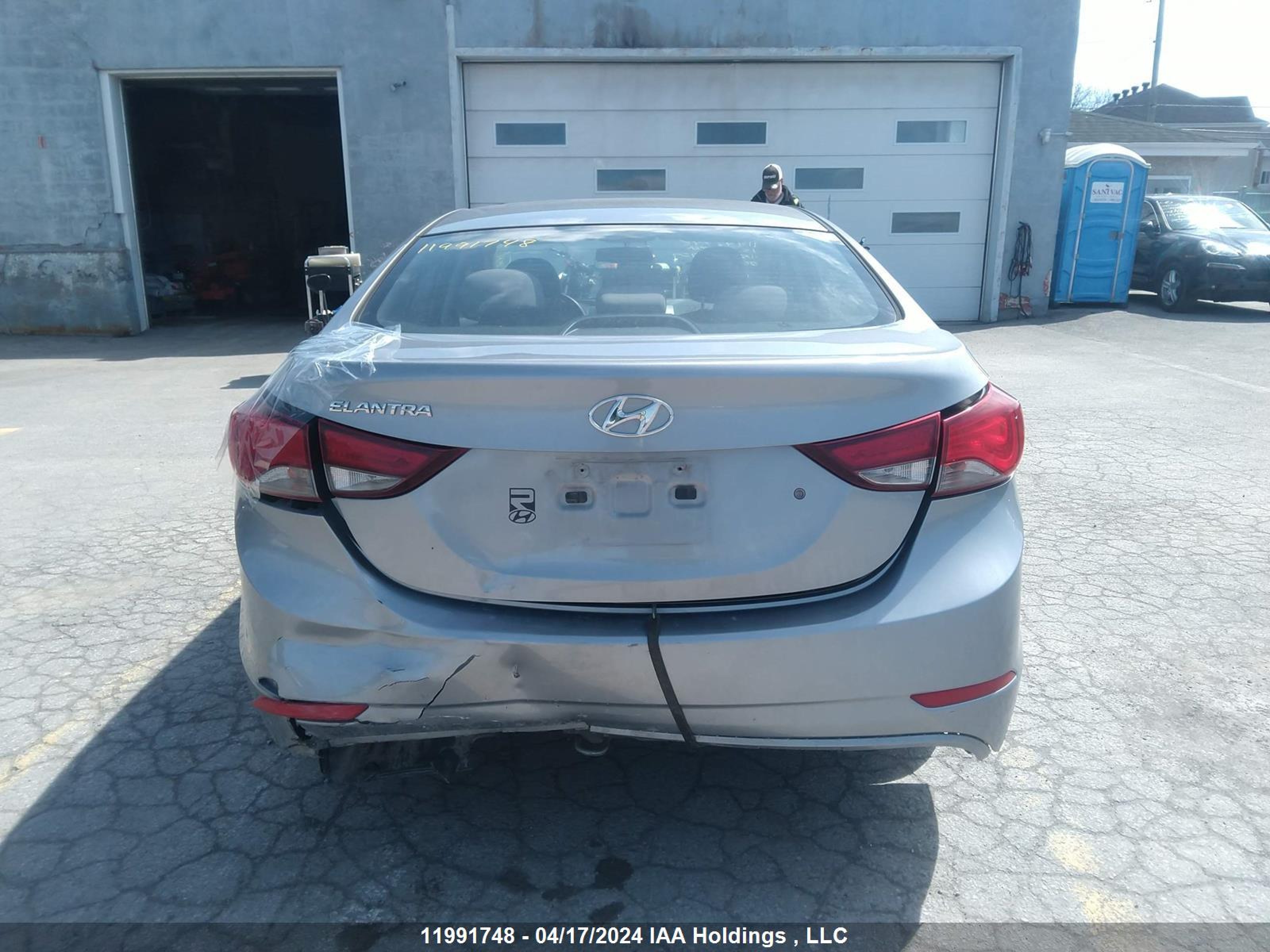 Photo 16 VIN: 5NPDH4AE1FH587929 - HYUNDAI ELANTRA 