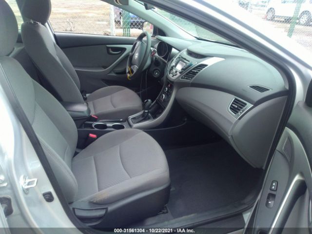 Photo 4 VIN: 5NPDH4AE1FH588384 - HYUNDAI ELANTRA 