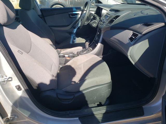 Photo 4 VIN: 5NPDH4AE1FH593830 - HYUNDAI ELANTRA SE 