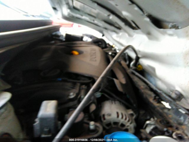 Photo 9 VIN: 5NPDH4AE1FH598428 - HYUNDAI ELANTRA 