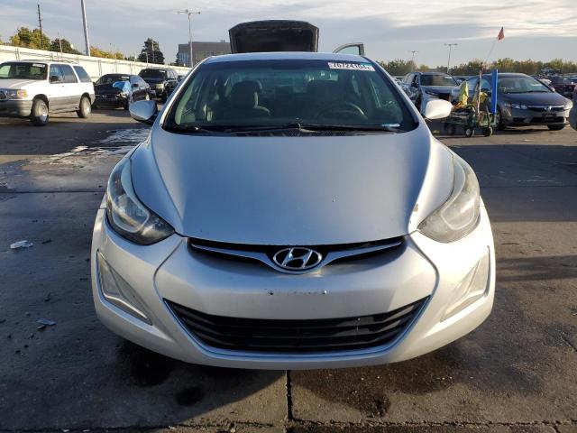 Photo 4 VIN: 5NPDH4AE1FH604440 - HYUNDAI ELANTRA SE 