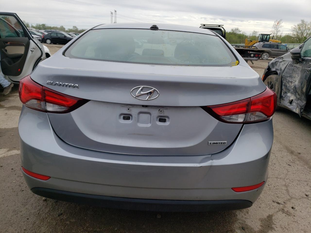 Photo 5 VIN: 5NPDH4AE1FH615437 - HYUNDAI ELANTRA 