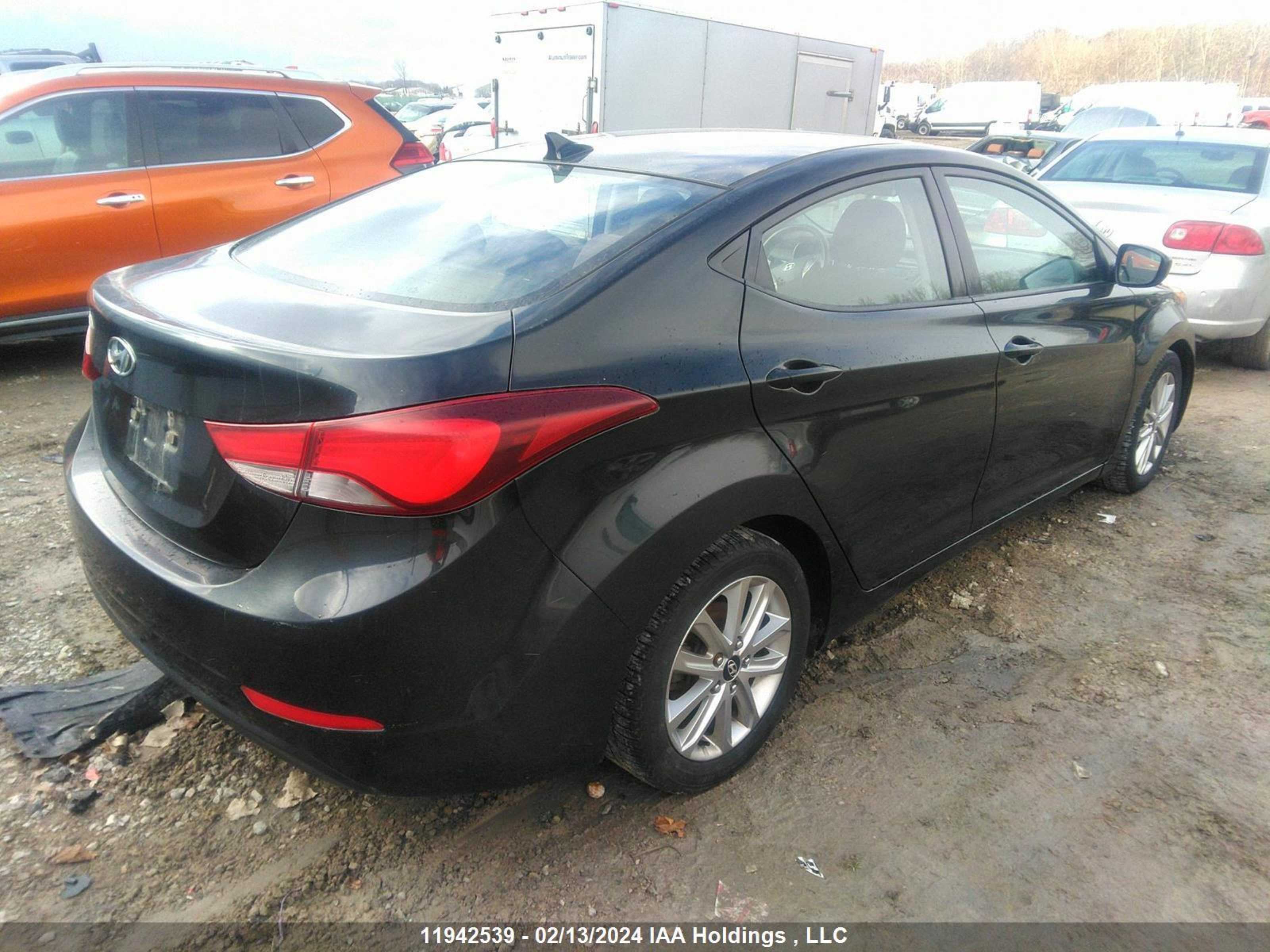 Photo 3 VIN: 5NPDH4AE1FH617849 - HYUNDAI ELANTRA 