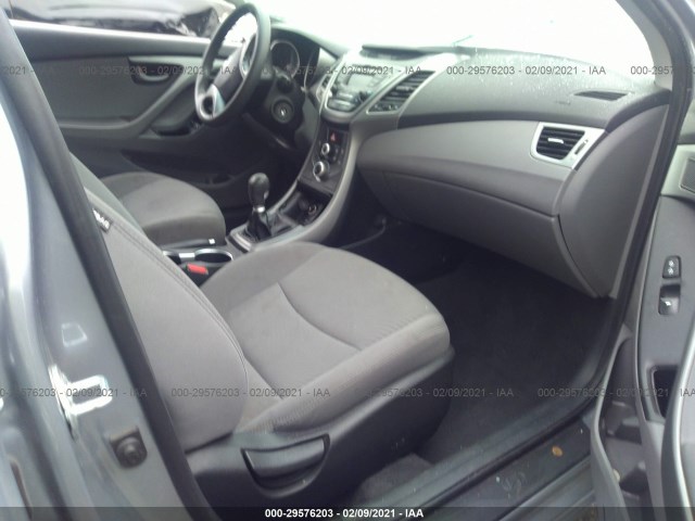 Photo 4 VIN: 5NPDH4AE1FH620928 - HYUNDAI ELANTRA 