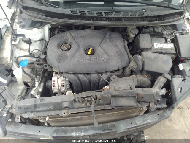 Photo 9 VIN: 5NPDH4AE1FH622212 - HYUNDAI ELANTRA 