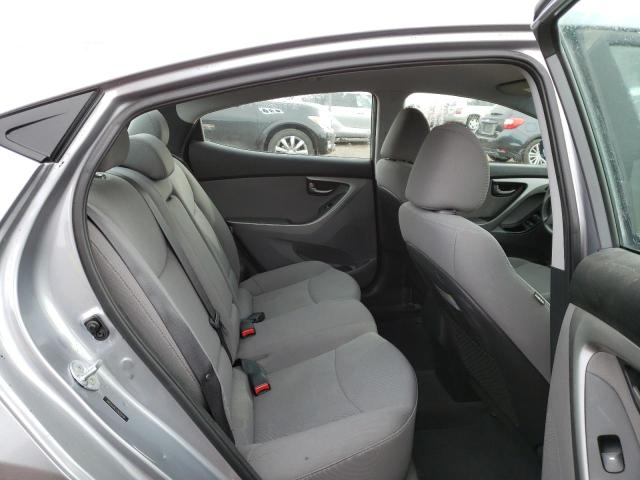 Photo 9 VIN: 5NPDH4AE1FH623439 - HYUNDAI ELANTRA SE 