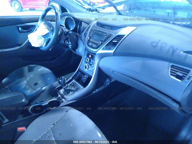 Photo 4 VIN: 5NPDH4AE1FH625451 - HYUNDAI ELANTRA 