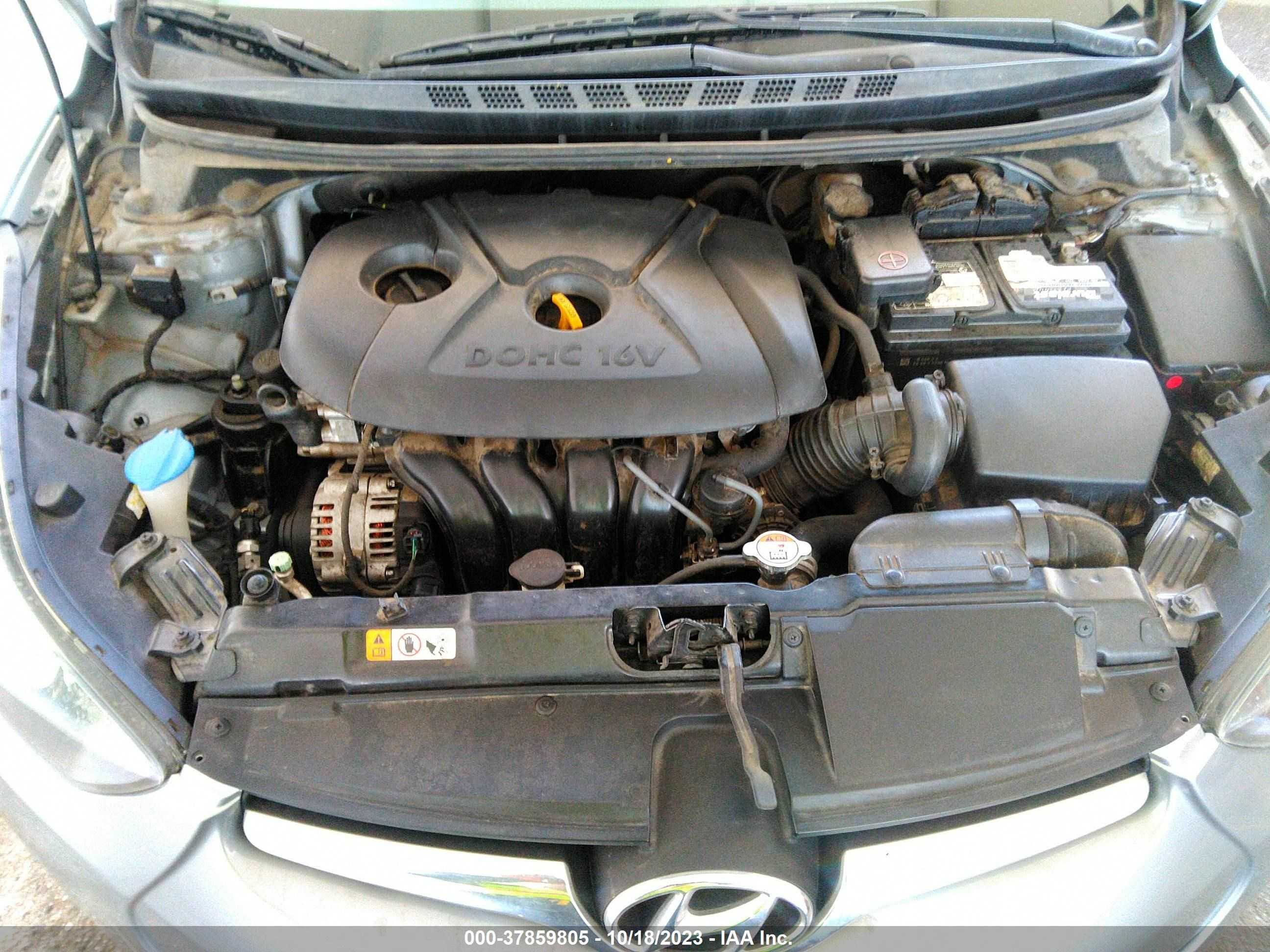 Photo 9 VIN: 5NPDH4AE1FH646638 - HYUNDAI ELANTRA 