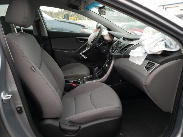 Photo 4 VIN: 5NPDH4AE1FH647336 - HYUNDAI ELANTRA SE 