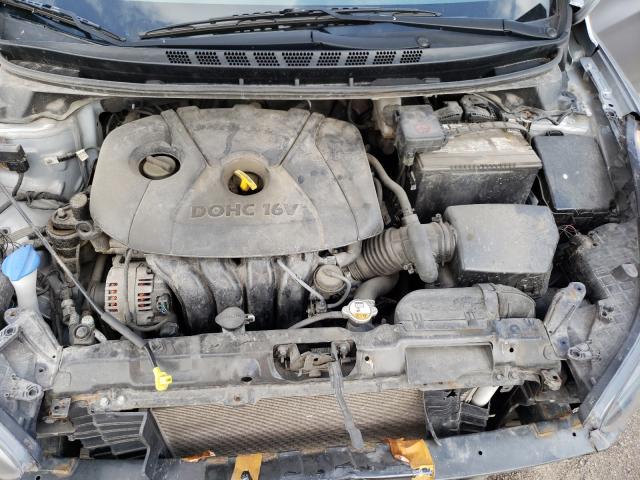 Photo 6 VIN: 5NPDH4AE1FH647966 - HYUNDAI ELANTRA SE 