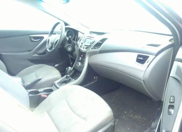 Photo 4 VIN: 5NPDH4AE1GH653302 - HYUNDAI ELANTRA 