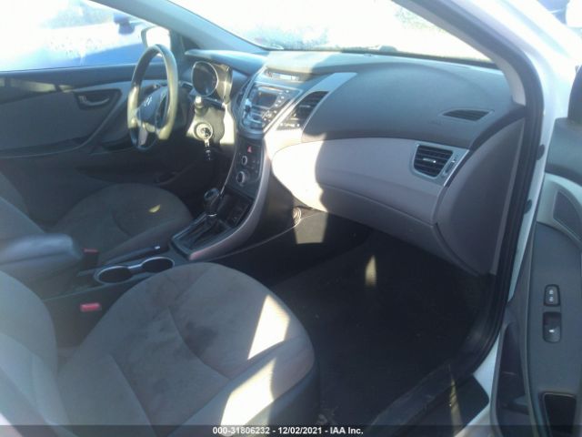 Photo 4 VIN: 5NPDH4AE1GH666356 - HYUNDAI ELANTRA 