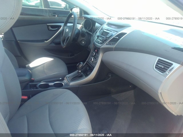 Photo 4 VIN: 5NPDH4AE1GH667863 - HYUNDAI ELANTRA 