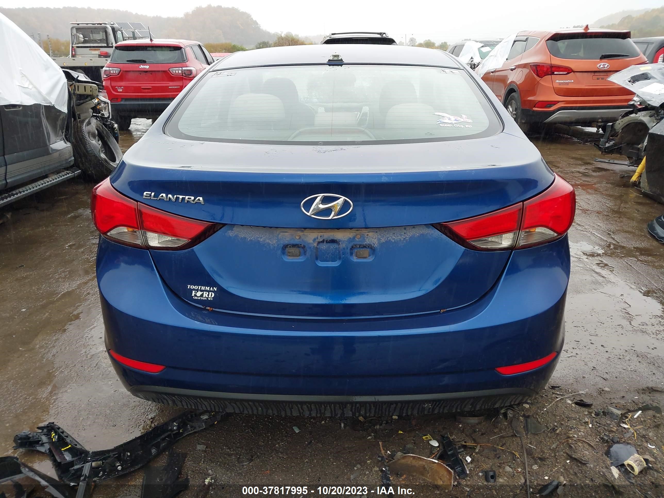 Photo 15 VIN: 5NPDH4AE1GH669158 - HYUNDAI ELANTRA 