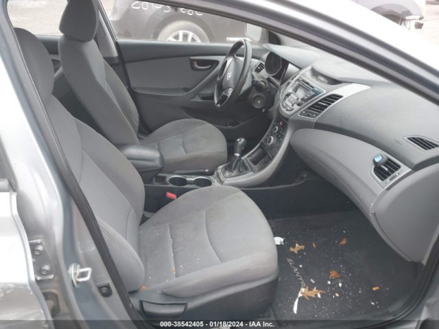 Photo 4 VIN: 5NPDH4AE1GH670441 - HYUNDAI ELANTRA 