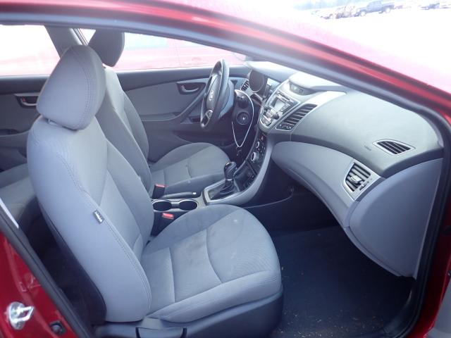 Photo 4 VIN: 5NPDH4AE1GH677292 - HYUNDAI ELANTRA SE 