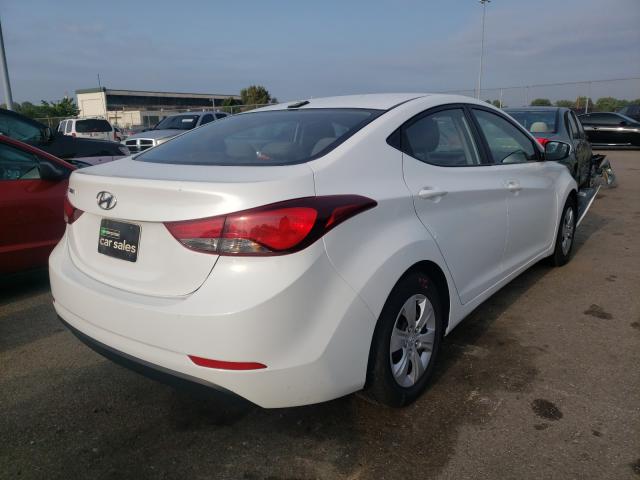 Photo 3 VIN: 5NPDH4AE1GH677678 - HYUNDAI ELANTRA SE 