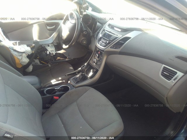 Photo 4 VIN: 5NPDH4AE1GH679124 - HYUNDAI ELANTRA 