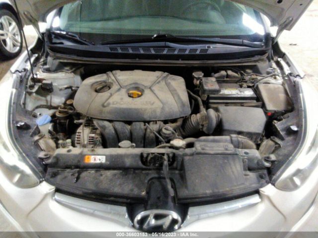 Photo 9 VIN: 5NPDH4AE1GH695470 - HYUNDAI ELANTRA 