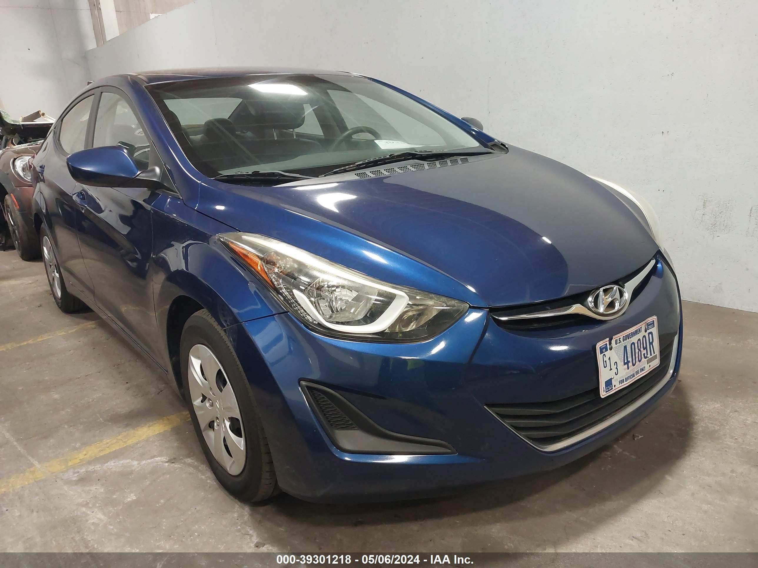 Photo 0 VIN: 5NPDH4AE1GH695825 - HYUNDAI ELANTRA 