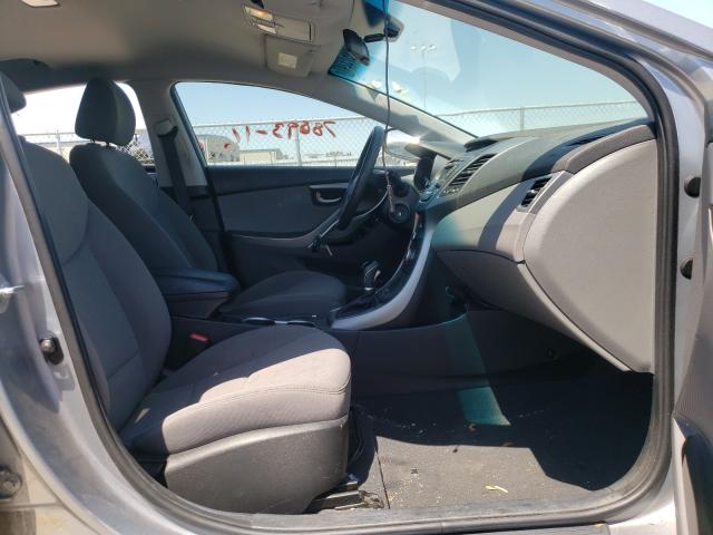 Photo 4 VIN: 5NPDH4AE1GH699292 - HYUNDAI ELANTRA SE 