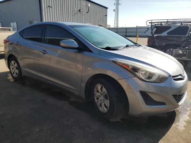 Photo 3 VIN: 5NPDH4AE1GH702272 - HYUNDAI ELANTRA SE 