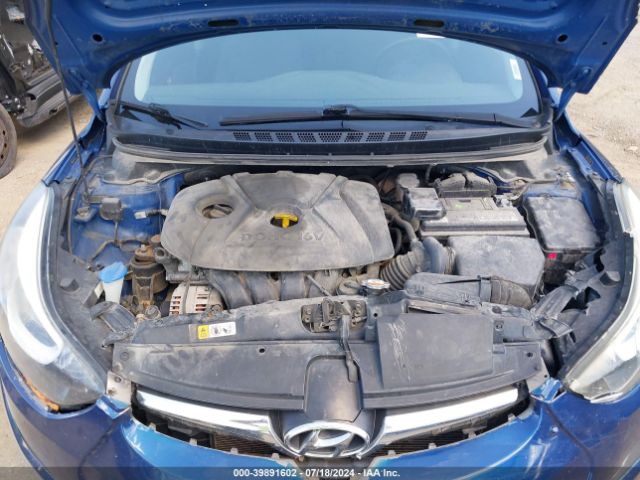 Photo 9 VIN: 5NPDH4AE1GH703812 - HYUNDAI ELANTRA 