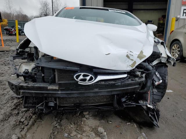 Photo 4 VIN: 5NPDH4AE1GH704720 - HYUNDAI ELANTRA SE 