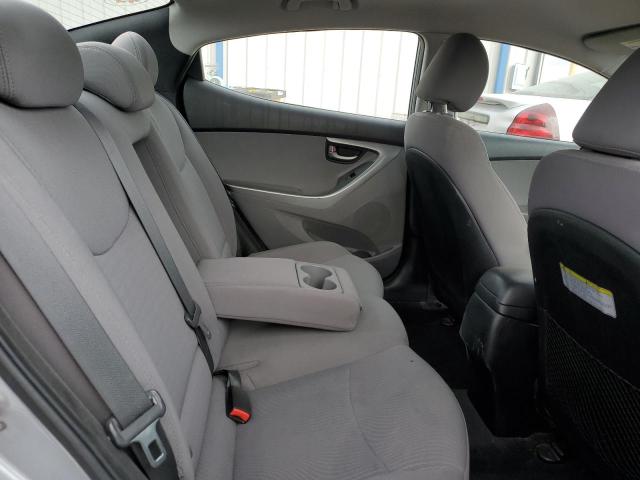 Photo 9 VIN: 5NPDH4AE1GH709979 - HYUNDAI ELANTRA SE 