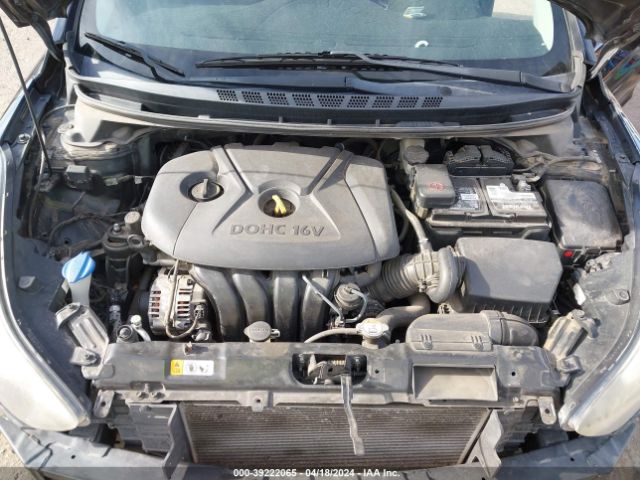 Photo 9 VIN: 5NPDH4AE1GH711733 - HYUNDAI ELANTRA 