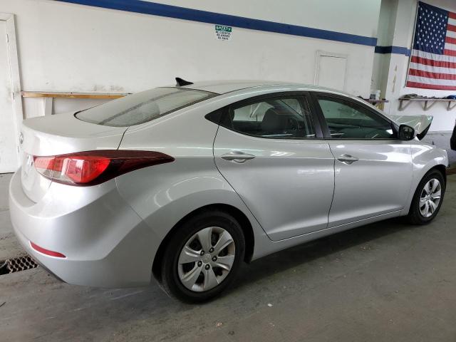 Photo 2 VIN: 5NPDH4AE1GH717922 - HYUNDAI ELANTRA SE 