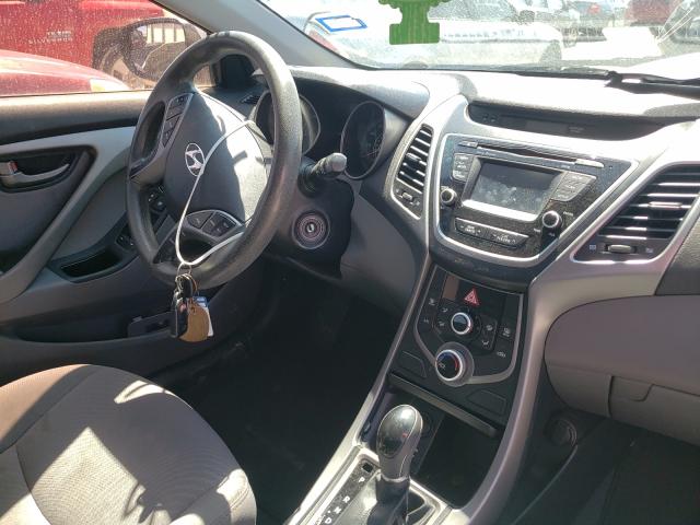 Photo 8 VIN: 5NPDH4AE1GH721016 - HYUNDAI ELANTRA SE 