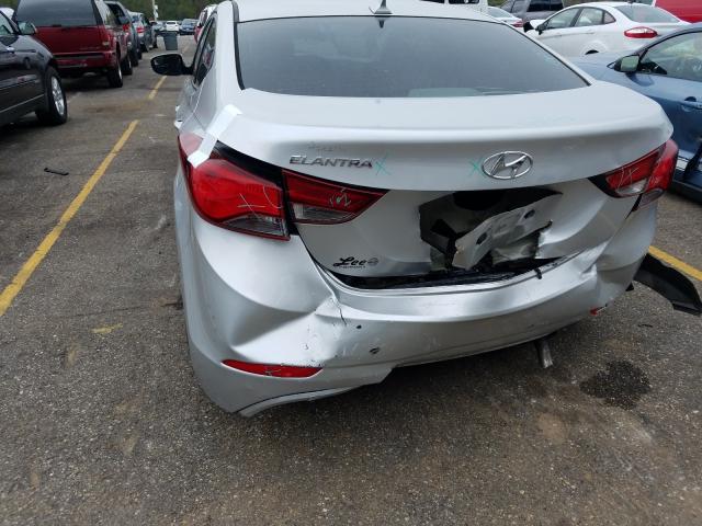 Photo 8 VIN: 5NPDH4AE1GH722974 - HYUNDAI ELANTRA 