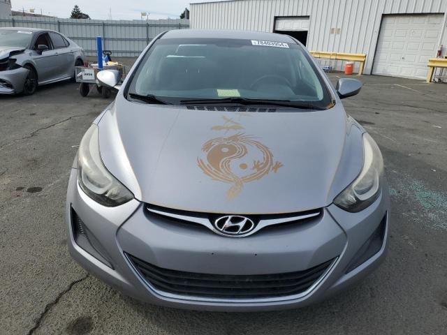 Photo 4 VIN: 5NPDH4AE1GH724725 - HYUNDAI ELANTRA SE 