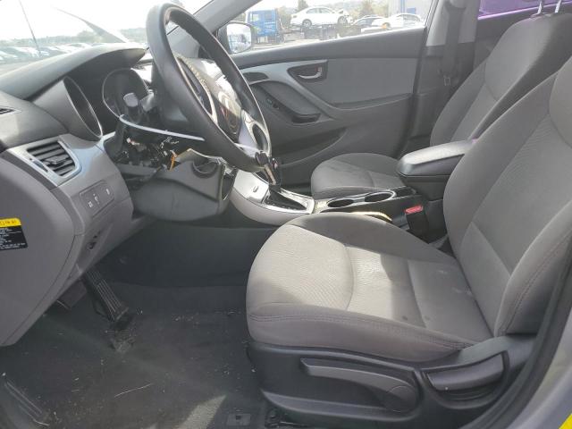 Photo 6 VIN: 5NPDH4AE1GH724725 - HYUNDAI ELANTRA SE 