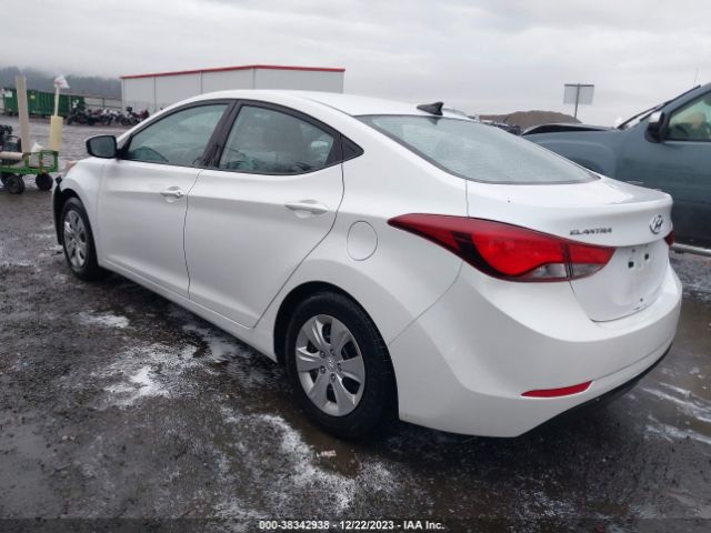 Photo 2 VIN: 5NPDH4AE1GH726314 - HYUNDAI ELANTRA 