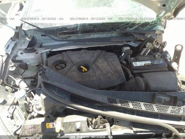 Photo 9 VIN: 5NPDH4AE1GH732033 - HYUNDAI ELANTRA 