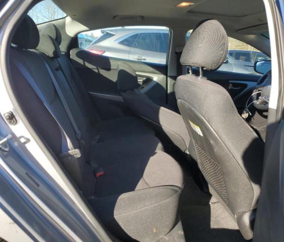 Photo 9 VIN: 5NPDH4AE1GH732842 - HYUNDAI ELANTRA 